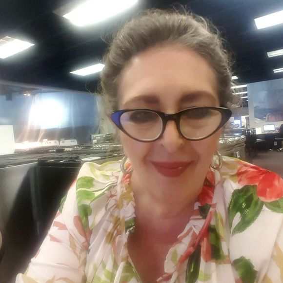 Meet your Posher, Betsy - Picture 1 of 1